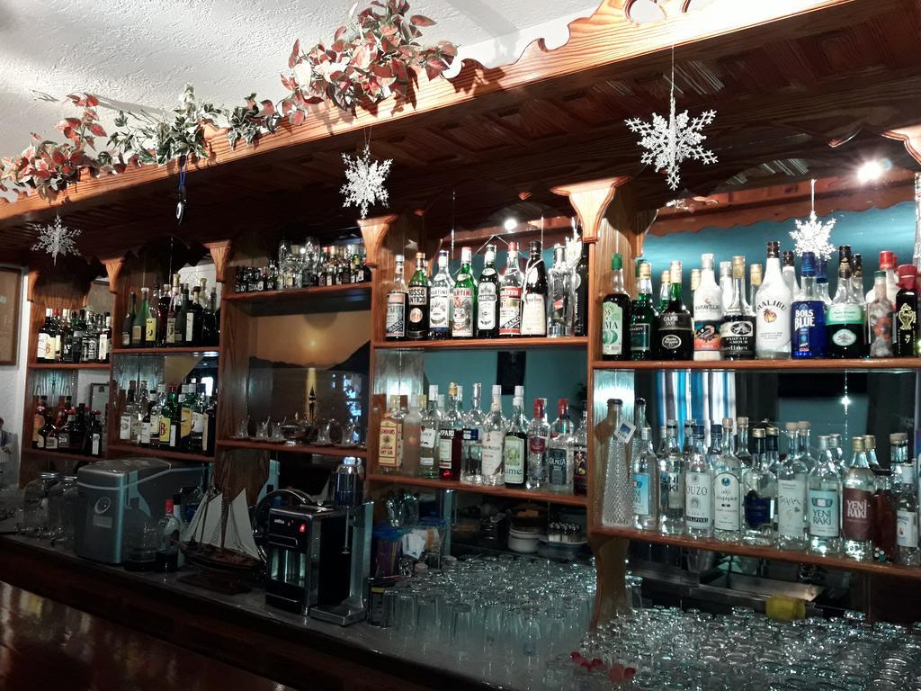 Effie Hotel Skála Buitenkant foto
