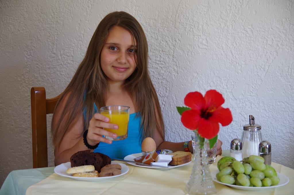 Effie Hotel Skála Buitenkant foto